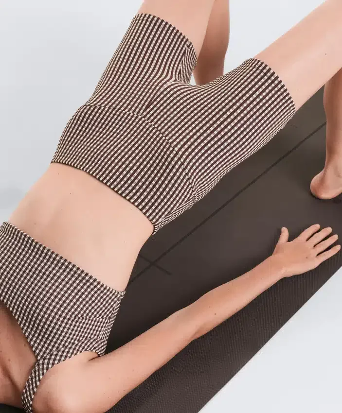 Comfortlux Hot Pants με ψηλή μέση και μήκος 10 cm σε καρό μοτίβο Comfortlux Hot Pants με ψηλή μέση και μήκος 10 cm σε καρό μοτίβο