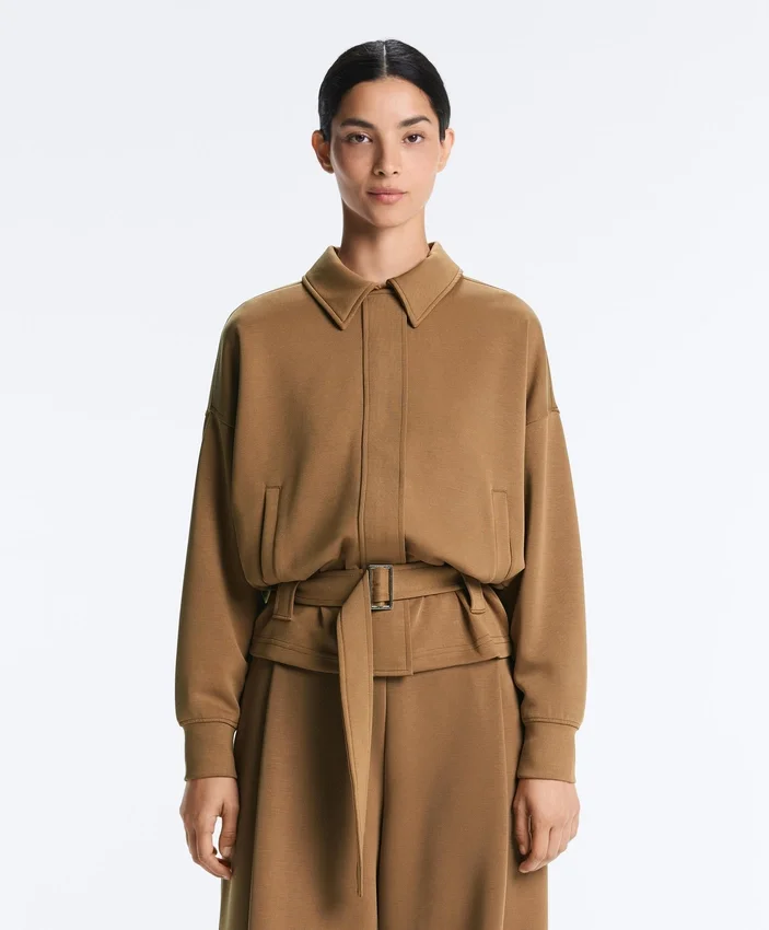 Μπουφάν τύπου utility από ύφασμα twill με ζώνη Μπουφάν τύπου utility από ύφασμα twill με ζώνη