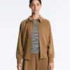 Μπουφάν τύπου utility από ύφασμα twill με ζώνη Μπουφάν τύπου utility από ύφασμα twill με ζώνη
