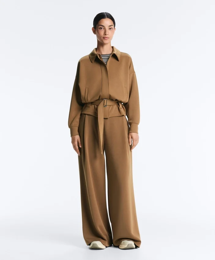 Μπουφάν τύπου utility από ύφασμα twill με ζώνη Μπουφάν τύπου utility από ύφασμα twill με ζώνη