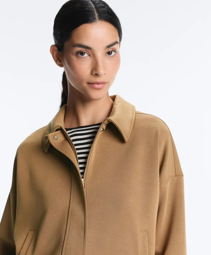 Μπουφάν τύπου utility από ύφασμα twill με ζώνη Μπουφάν τύπου utility από ύφασμα twill με ζώνη